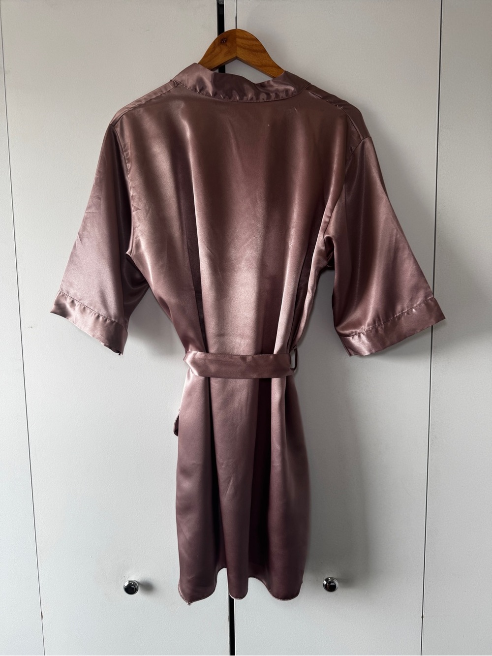 Satin Robe - Picture 7 of 8